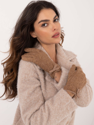 Braune Handschuhe mit warmer Fütterung