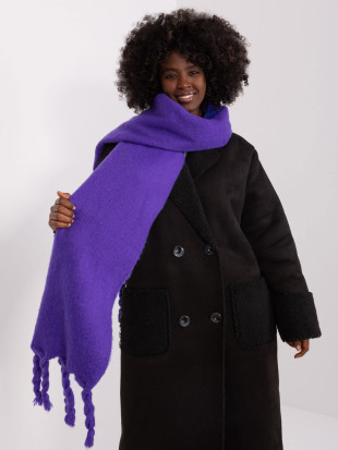 Eleganter lila Schal