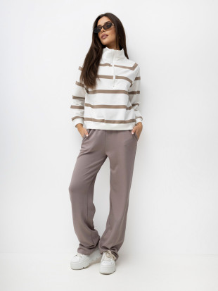 Beige weite Jogginghose mit hohem Bund